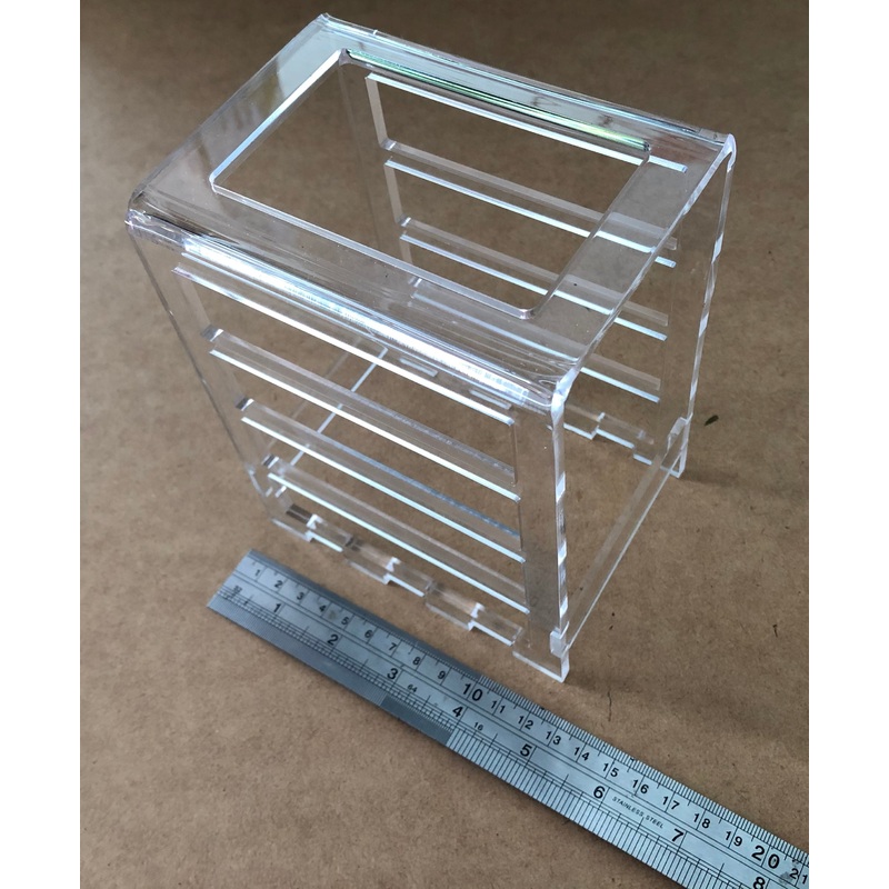 Acrylic media block holder quadruple