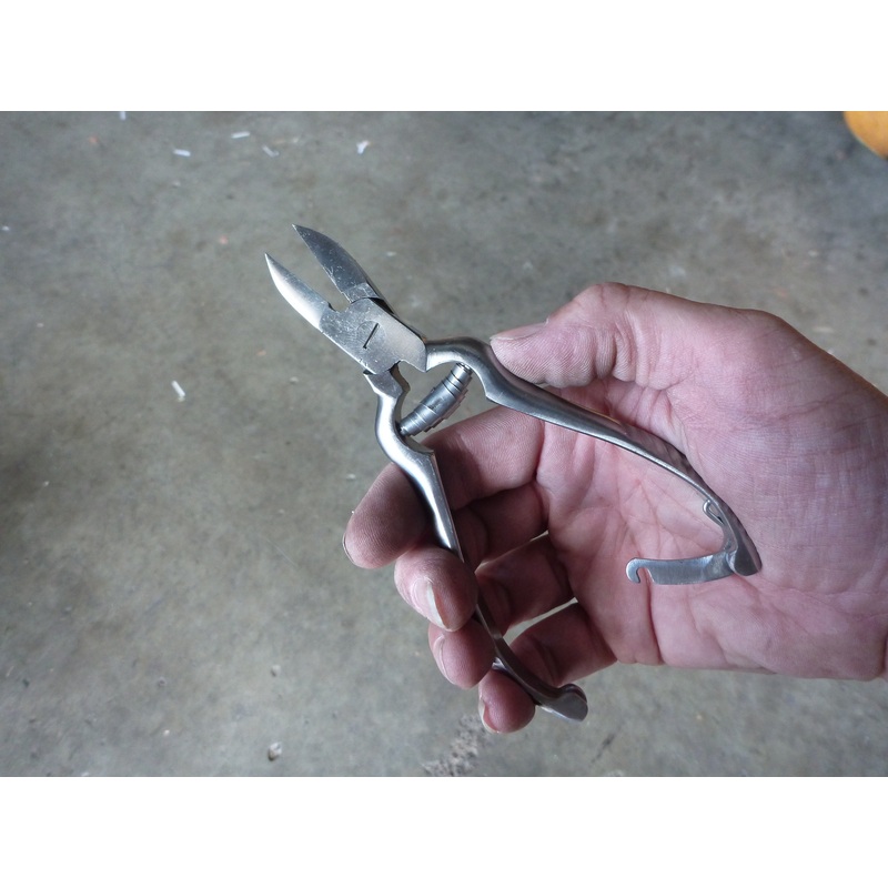 Heavy duty stony coral bone cutter