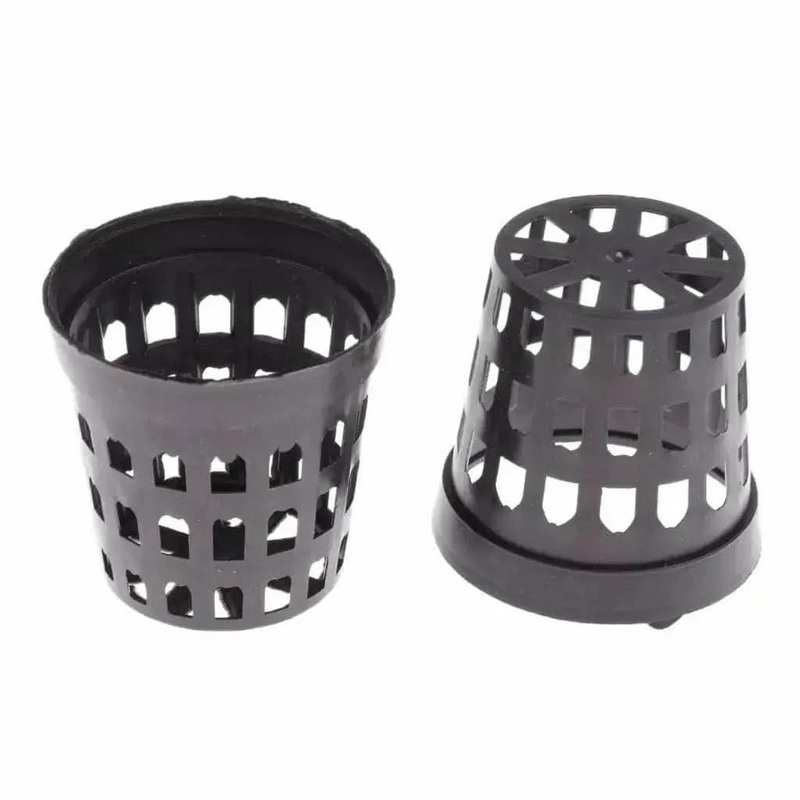 10x Plastic Pots